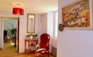 Hotels Logis Chez Germaine : photos des chambres