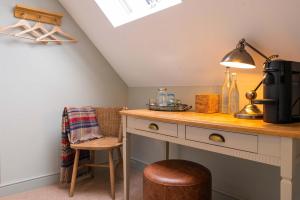 The Bottle & Glass Inn - Deluxe Room - Room 3