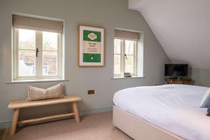 The Bottle & Glass Inn - Deluxe Room - Room 3