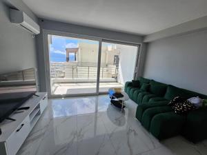 Amazing Sea View Apartment