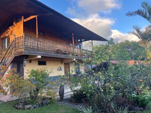 Apartamento amueblado en bello jardin