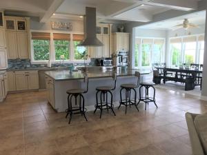 Southampton Private WATERFRONT Estate!