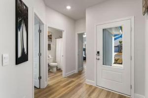 New Listing, 20 percent OFF, Golf cart, near Beach & Pool