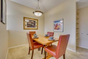 3 Mi to Sabino Canyon! Snowbird Escape with Pool