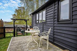 1 Bed in Chelmondiston oc-l29137