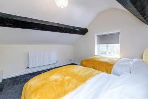 Charming Grade II Listed Apartment, Sleeps 4 in Shropshire