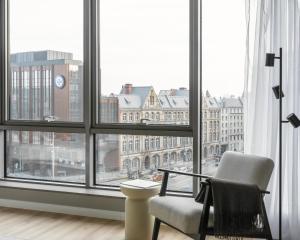 ProperUNIT City Center Best View Apartment with AC