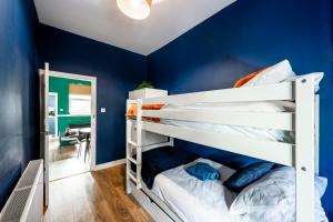 Stylish 2-Bed Apartment · Sleeps 4