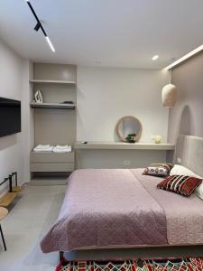 Stylish New Bazar Self Checkin