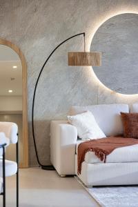 INCREDIBLE BURJ KHALIFA & DUBAI FOUNTAIN Views - 2 BR Luxury Apartment - Sanctuary Stays