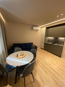 Central Apartment Blloku 501