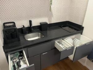 Studio perto da praia SOL, ar condicionado, estacionamento