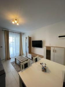 Sarah & Sophia Residence #2