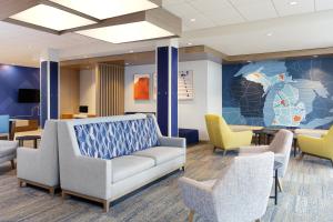 Holiday Inn Express & Suites Lexington South by IHG