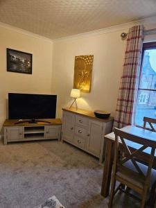 5 Ardross Court, 20 Ardross St. Inverness IV3 5NH