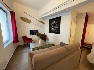 Location studio centre ville Isle sur la sorgue