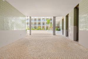 Luxury apartment near the beach