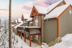 Alpine Timber Luxury Chalet wHot Tub