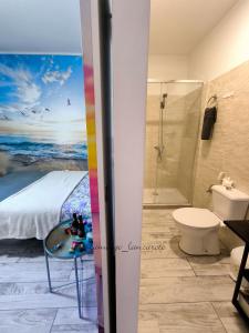 Habitacion Flamingo, entrada privada y baño privado en suite by flamingo house, no fumadores