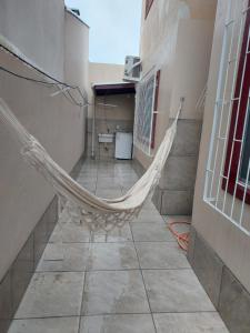 Apart terreo, 2 quartos, 2 banheiros, 2 carros e terraço