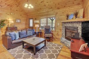 Hot Tub and Mtn Views Peaceful Blue Ridge Retreat!