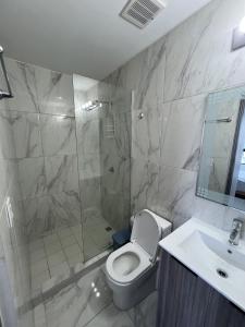 Modern 1BR with Sea View Prime Location