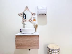 Cozy Loft with pool and beach in Surf City