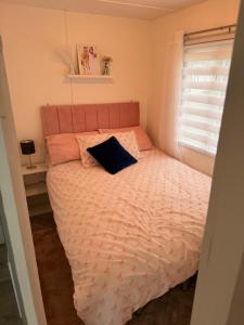 Hoopers Hideaway Caravan Rental SetonSands 2