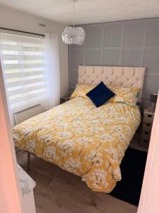 Hoopers Hideaway Caravan Rental SetonSands 2