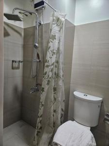 Shore 2 Tower 2 Pool View 1BR near MOA and NAIA Shore003