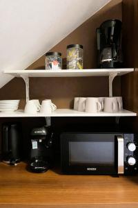 OVERNIGHT No6 - Modern Cozy, Loggia, Badewanne
