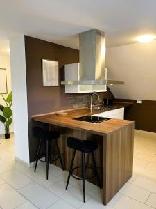 OVERNIGHT No6 - Modern Cozy, Loggia, Badewanne
