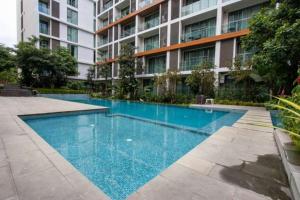 Chiang Mai -Nimman- Prime Condo with pool view