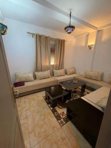 Oran appartement a 600 m du boulvard des lion