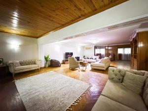 Exclusive 3BR Rooftop Retreat Nile and Pyramids Views Maadi Prime location