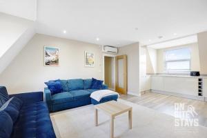 OnSiteStays 3BR Quiet Apt Ensuite & Air Con