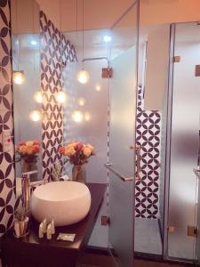 May - ROOFTOP SKY VIEW HH