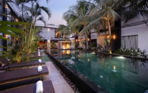 Central Corner Suite