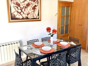 Apartamento Familiar con Jardín, Piscina y Climatización cerca de la Playa en Salou - ES-165-2