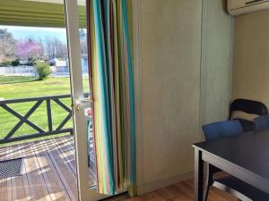 Chalet Confortable avec Terrasse - 5 pers - API-1-52-1957
