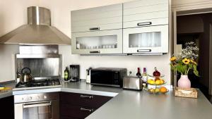 Antica Dimora Ferrari 270sqm next to Piazza Duomo