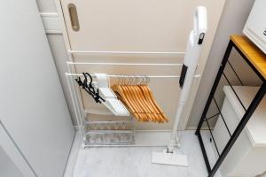 最大7名 オーシャンビュー 海を臨む白の和モダン邸 円窓の和室と贅沢ソファ 琉球タワー8a