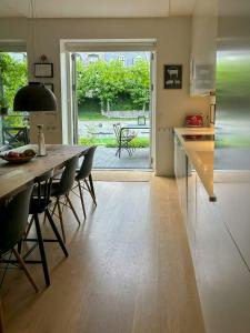 Byhus Med Trafikfrit Udeområde I Carlsberg Byen