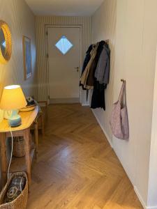 Hus Mellem Strand Og By På Amager