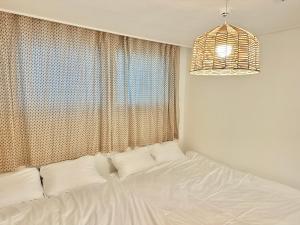 CREAM CHACHA STAY Hongdae Station 3min walk
