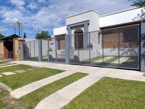 Alquilo Hermosa Casa a Estrenar en San Bernardino