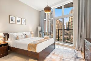 FIRST CLASS 2BR Spectacular Marina Views