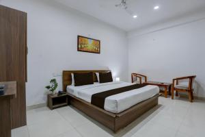 Super OYO Townhouse Gomti Nagar Sector 1 Formerly The Gahmar Inn