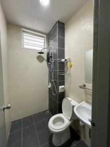 Nadira Musllim Homestay Puncak Alam - Close to UiTM
