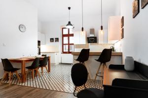 Premium City Center Apartment-Main Street